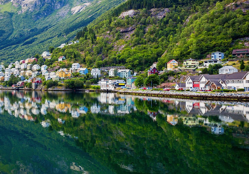 Trolltunga Hotel